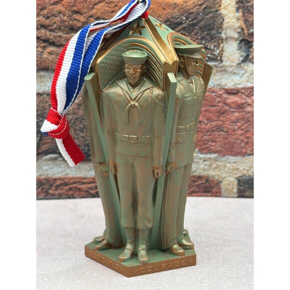 Hallmark Keepsake Ornament "Those Who Serve" 2004 Handcrafted - Picture 7 of 10